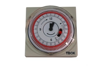 TBOX Temporizador 12x600 Watt con enchufe de calefacción