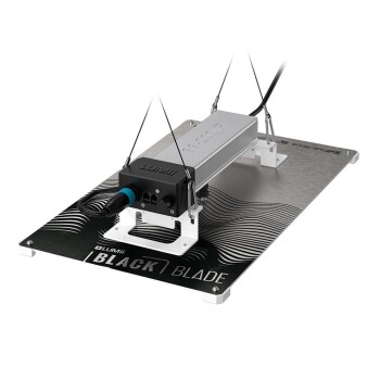 LUMii Black Blade Lámpara LED 200W espectro completo